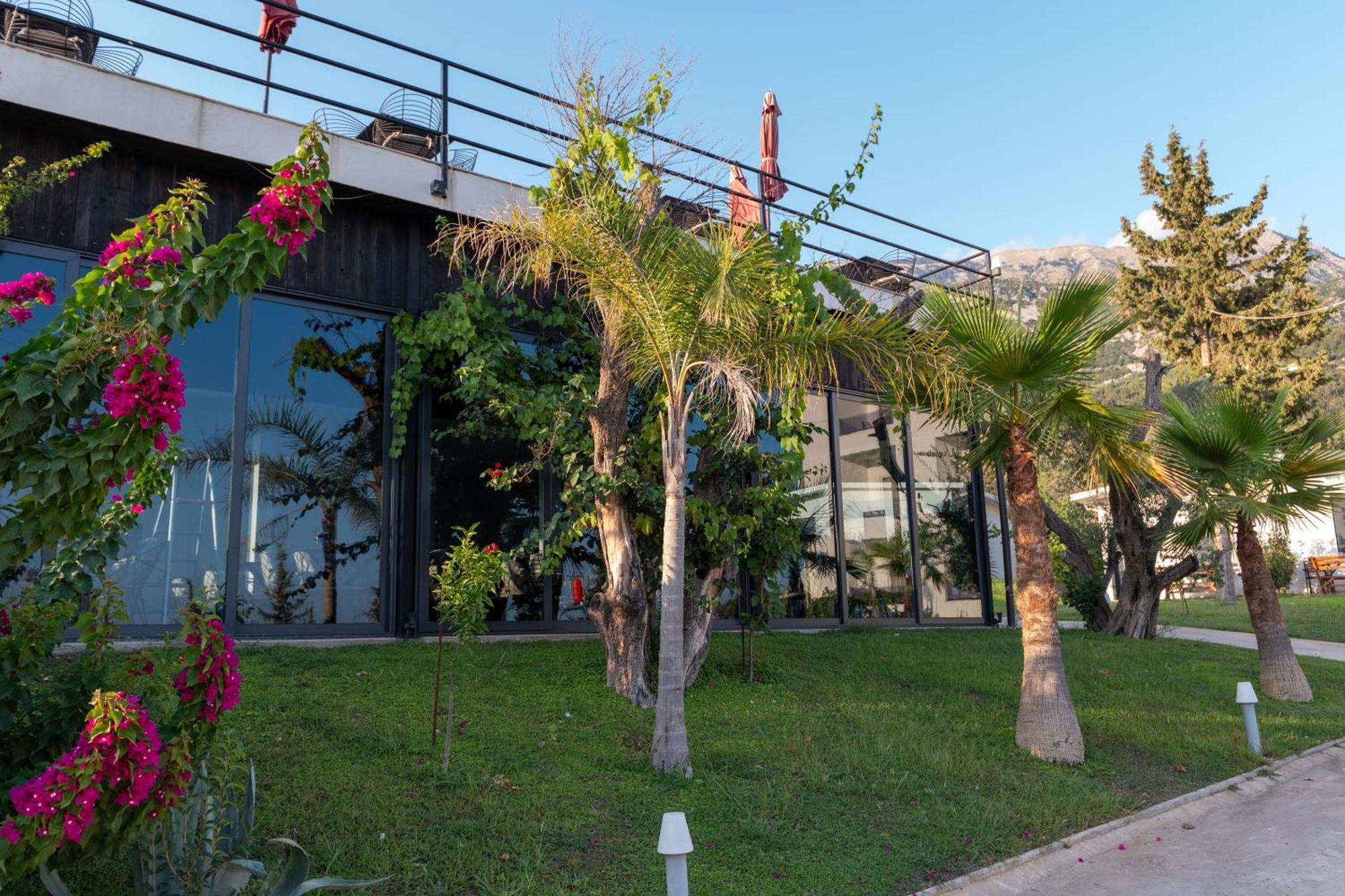Domi Beach Valley Dhermi Exterior photo